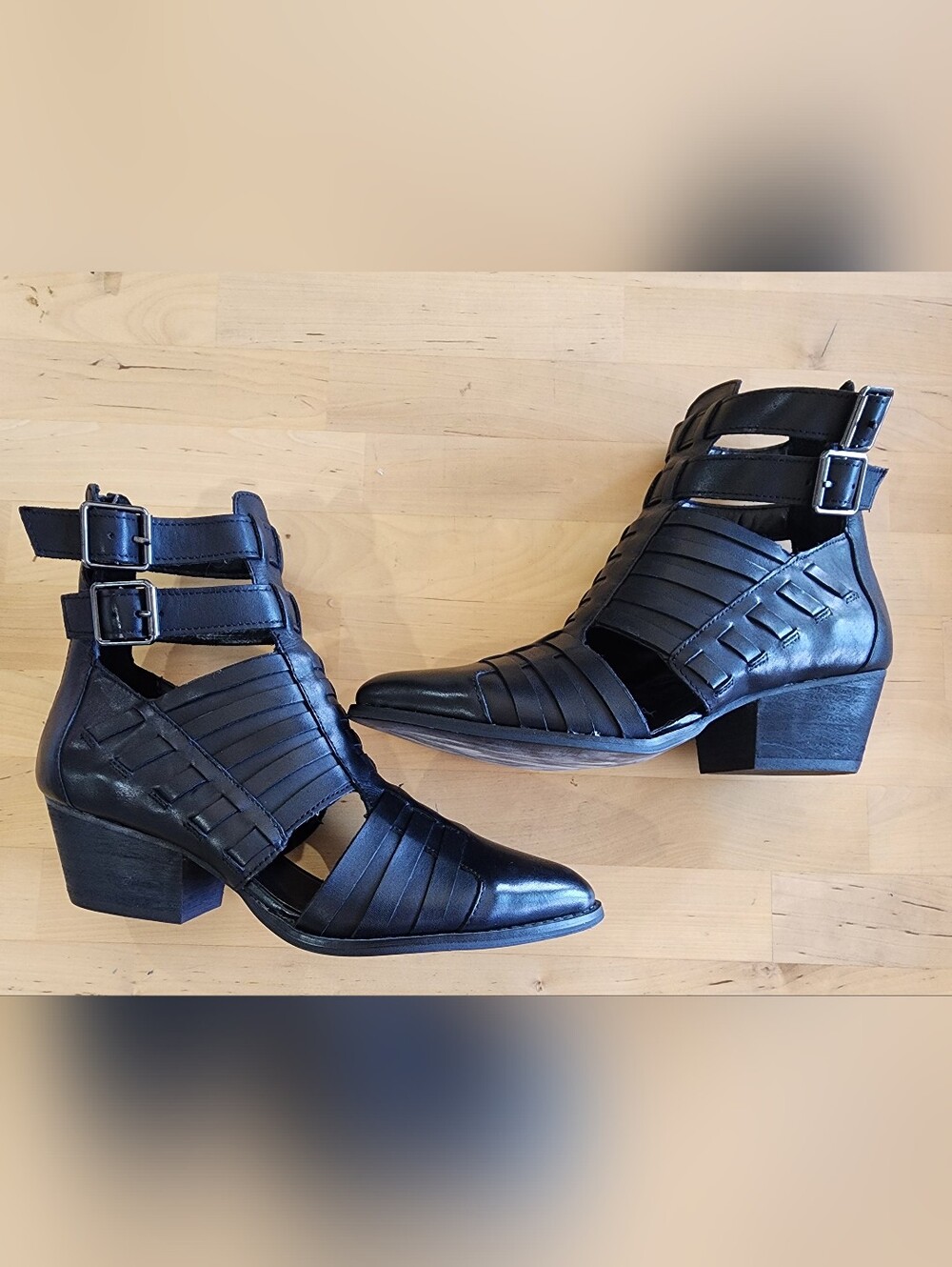 CHINESE LAUNDRY | Indigo Girl Leather Cutout Boot | Black | US Womens 7/EU 37.5